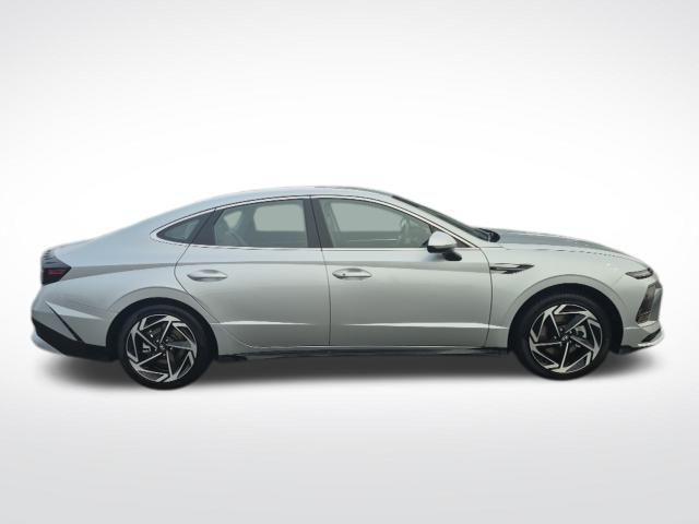 new 2026 Hyundai Sonata car, priced at $30,911