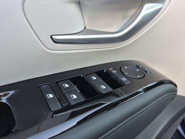 new 2026 Hyundai TUCSON Hybrid car, priced at $43,000