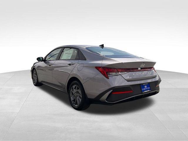 new 2025 Hyundai ELANTRA HEV car, priced at $23,021