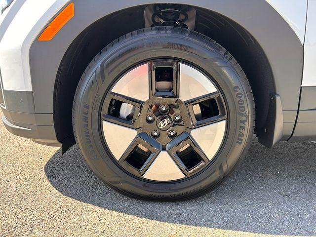 new 2026 Hyundai SANTA FE HEV car, priced at $37,899