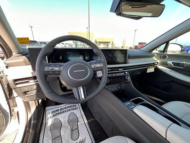 new 2024 Hyundai Sonata Hybrid car, priced at $29,657