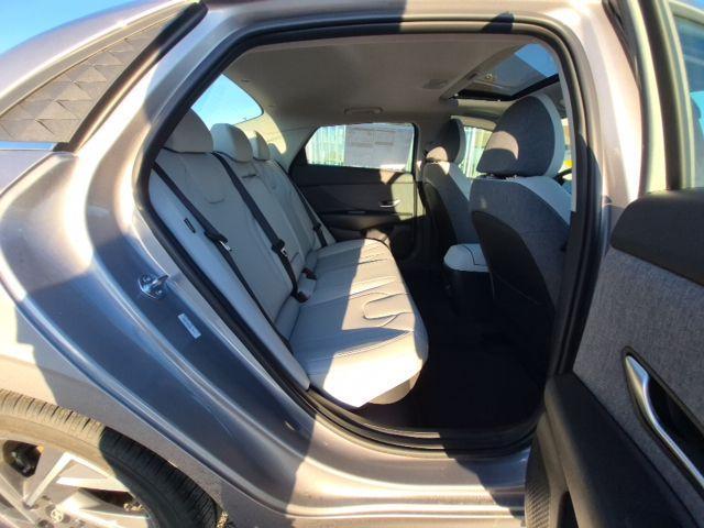 new 2025 Hyundai ELANTRA HEV car, priced at $29,723