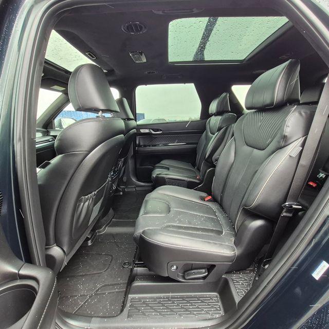 used 2025 Hyundai Palisade car, priced at $45,726