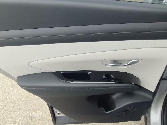 new 2026 Hyundai TUCSON Hybrid car, priced at $40,313