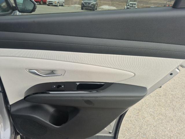 new 2026 Hyundai TUCSON Hybrid car, priced at $40,313