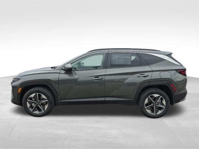new 2026 Hyundai TUCSON Hybrid car, priced at $34,112
