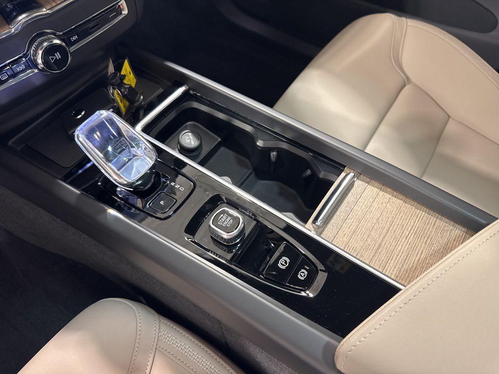 used 2026 Volvo XC60 car, priced at $51,800