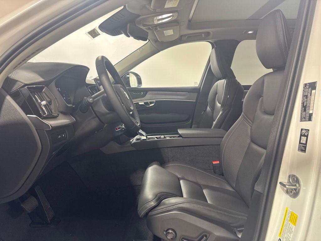 new 2026 Volvo XC90 Plug-In Hybrid car, priced at $86,630
