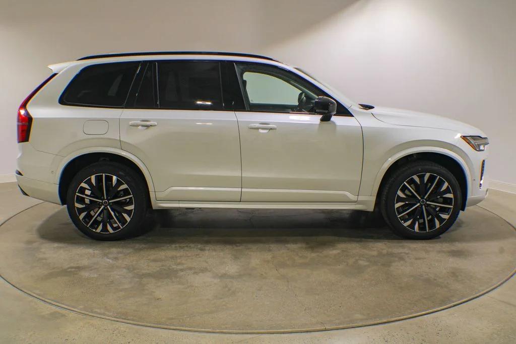 new 2026 Volvo XC90 Plug-In Hybrid car, priced at $86,619