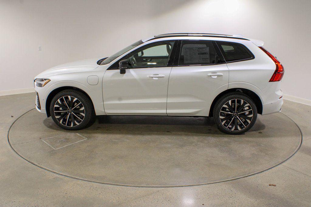 new 2026 Volvo XC60 Plug-In Hybrid car, priced at $75,235