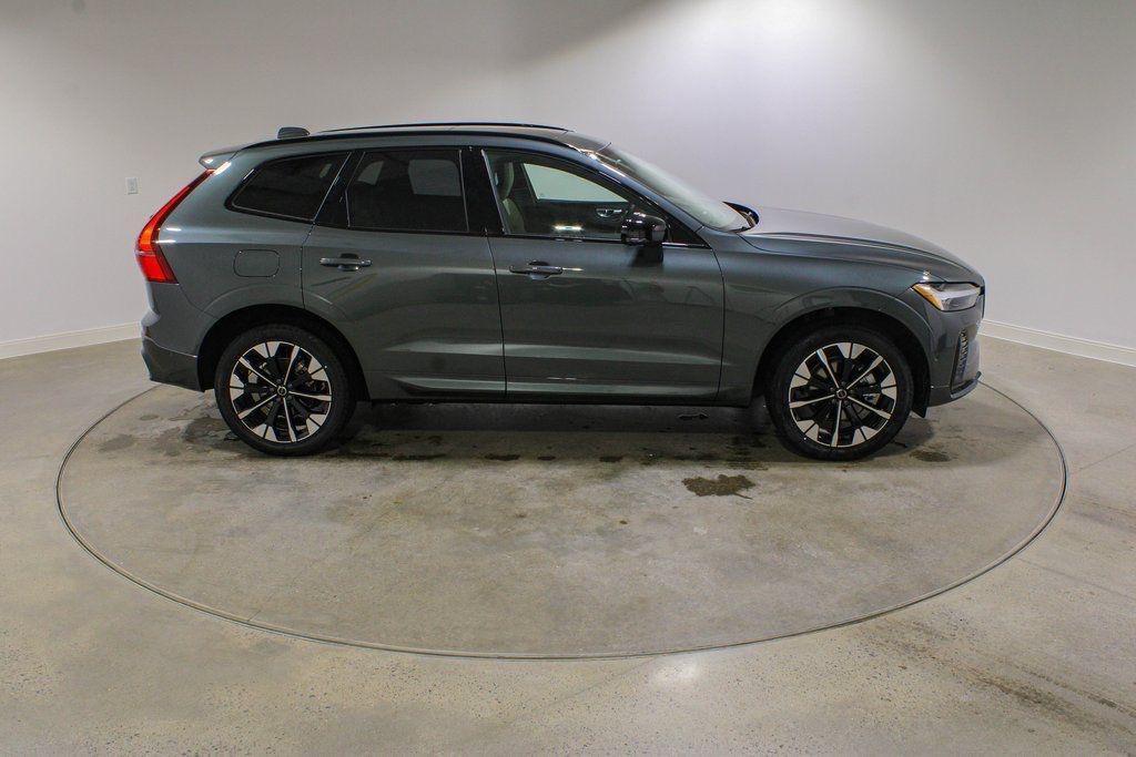 new 2026 Volvo XC60 car, priced at $58,070