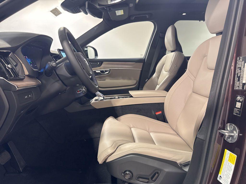 new 2026 Volvo XC90 Plug-In Hybrid car, priced at $86,205
