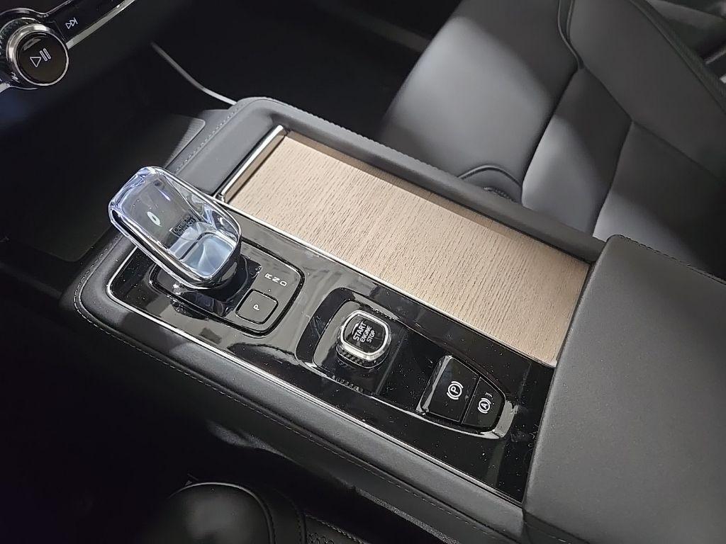 new 2026 Volvo XC90 Plug-In Hybrid car, priced at $81,875