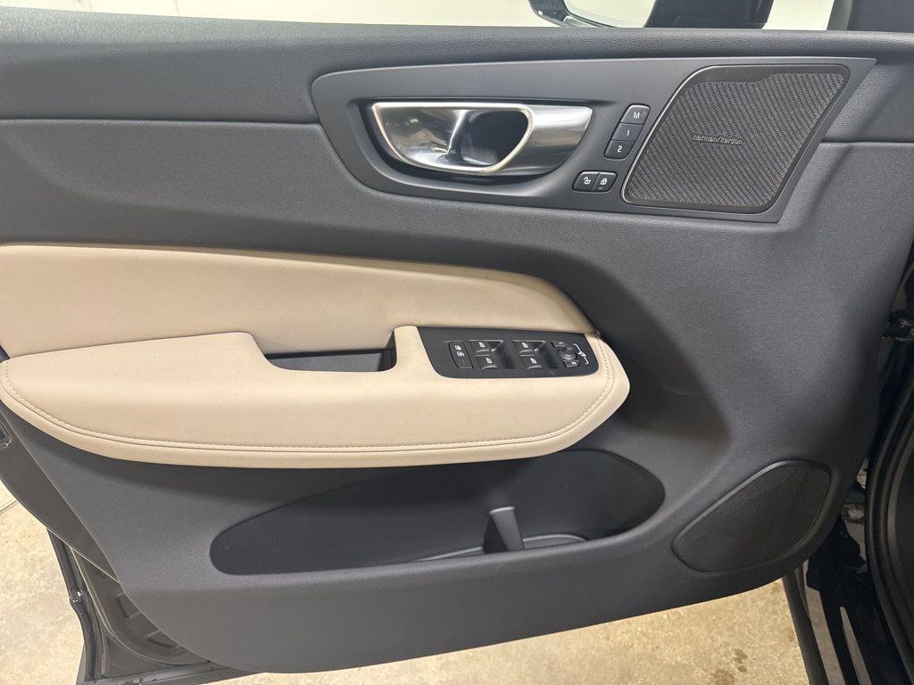 new 2026 Volvo XC60 car, priced at $58,905
