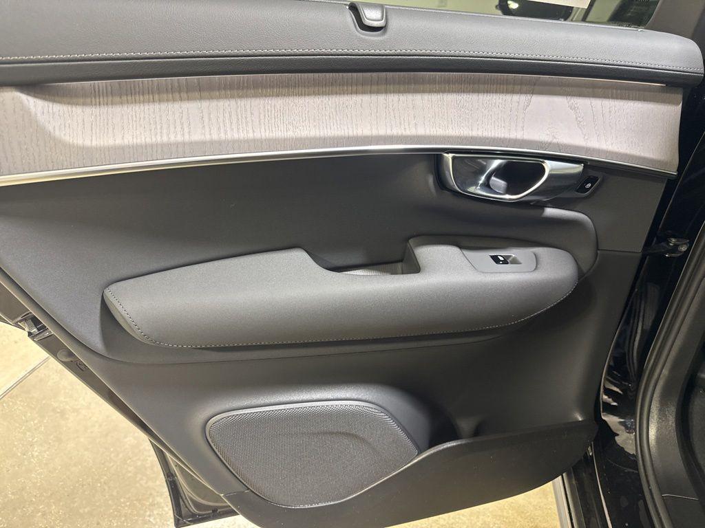 new 2026 Volvo XC90 car, priced at $79,150