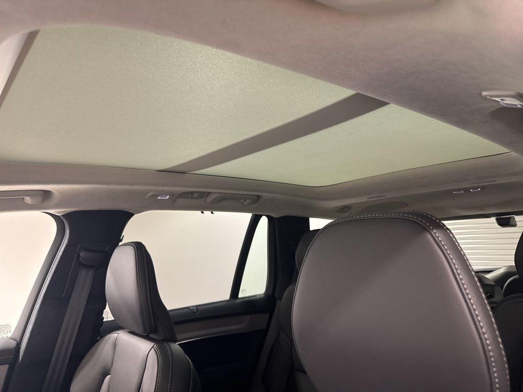 new 2026 Volvo XC90 car, priced at $78,655