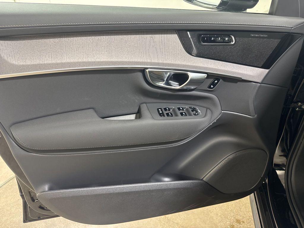 new 2026 Volvo XC90 car, priced at $78,655