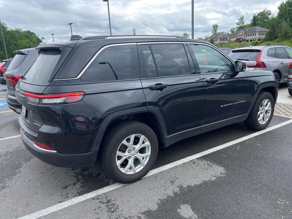 used 2023 Jeep Grand Cherokee car, priced at $30,998