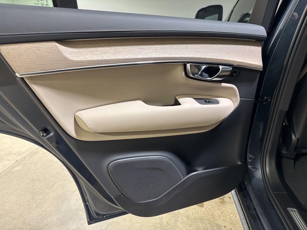 new 2026 Volvo XC90 car, priced at $71,945
