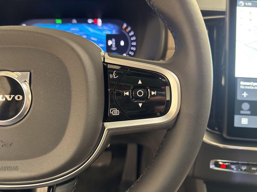 new 2026 Volvo XC90 car, priced at $71,945