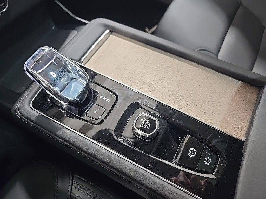 new 2026 Volvo XC90 car, priced at $71,825