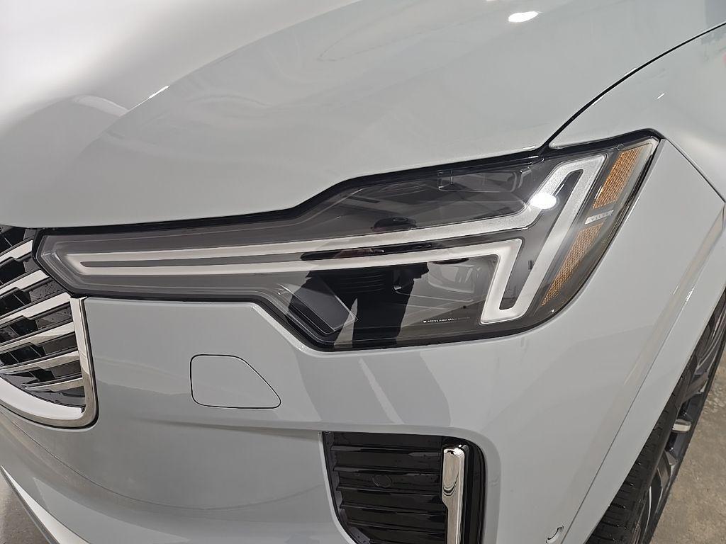 new 2026 Volvo XC90 car, priced at $71,825
