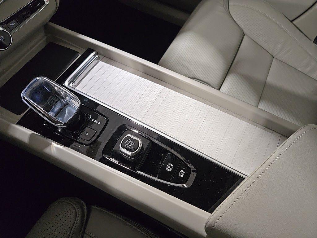 new 2026 Volvo XC60 Plug-In Hybrid car, priced at $75,355