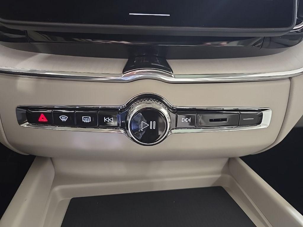 new 2026 Volvo XC60 Plug-In Hybrid car, priced at $75,355