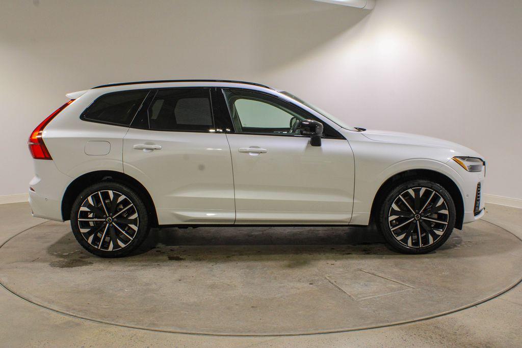 new 2026 Volvo XC60 Plug-In Hybrid car, priced at $75,235