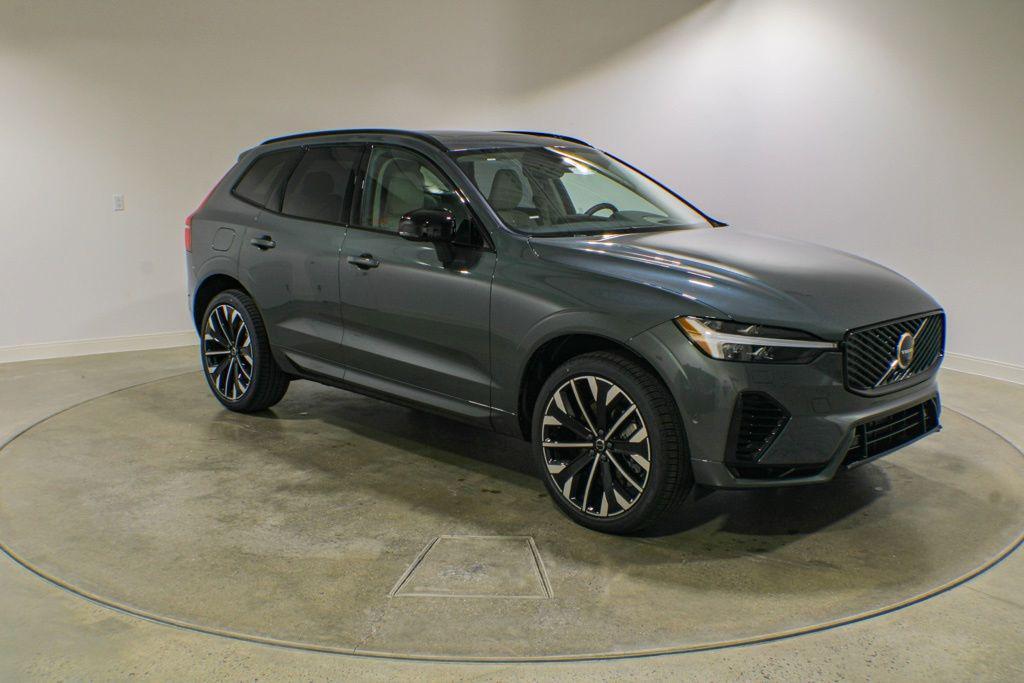 new 2026 Volvo XC60 Plug-In Hybrid car, priced at $75,320