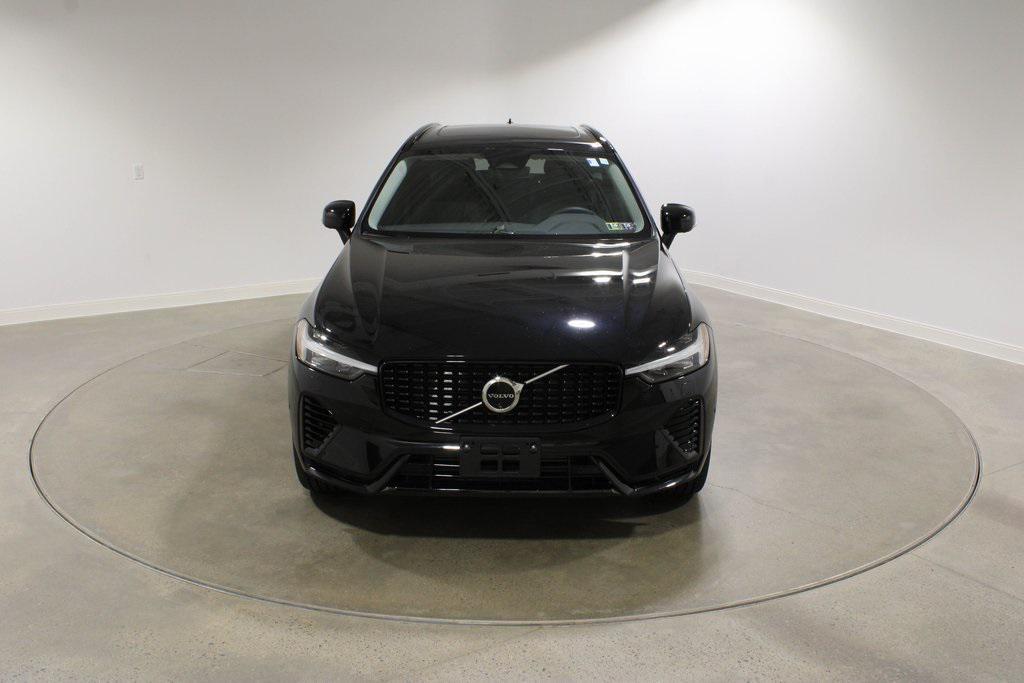 2024 Onyx Black Metallic Volvo XC60 Recharge Plug-In Hybrid