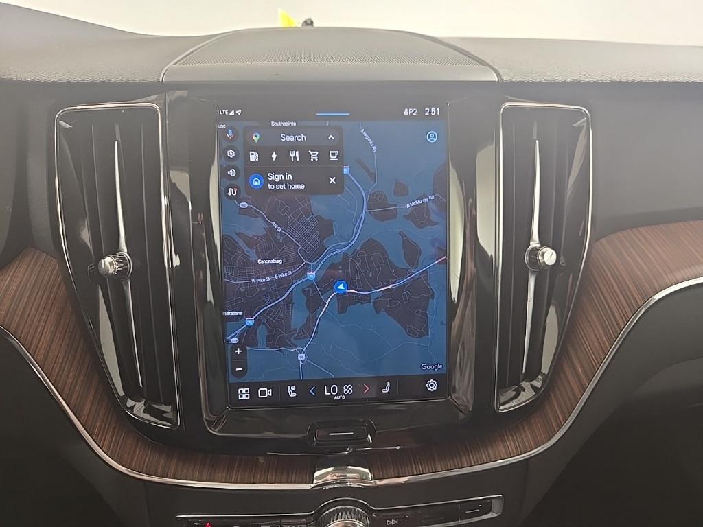 2024 Onyx Black Metallic Volvo XC60 Recharge Plug-In Hybrid