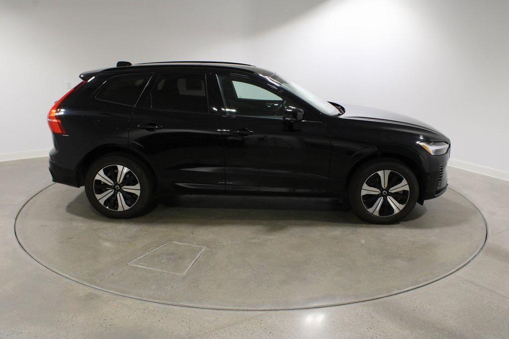 2024 Onyx Black Metallic Volvo XC60 Recharge Plug-In Hybrid
