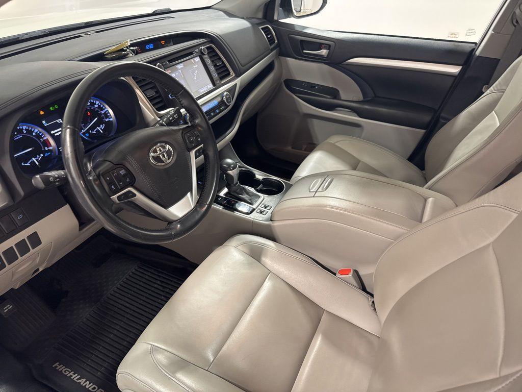 used 2019 Toyota Highlander car, priced at $25,898