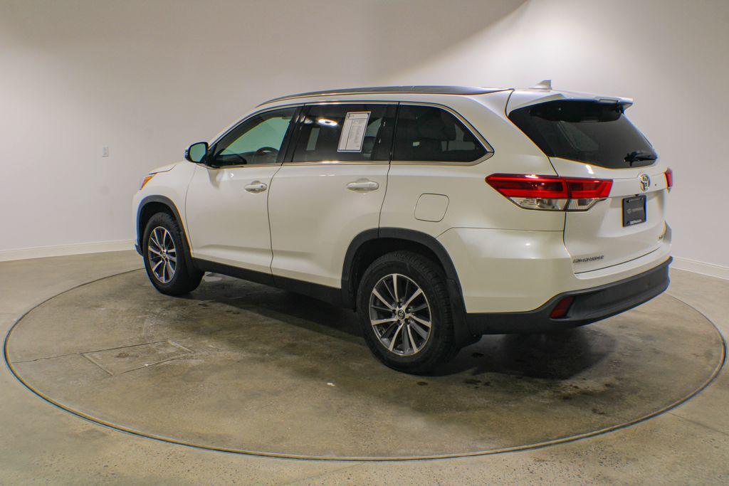 used 2019 Toyota Highlander car, priced at $25,898