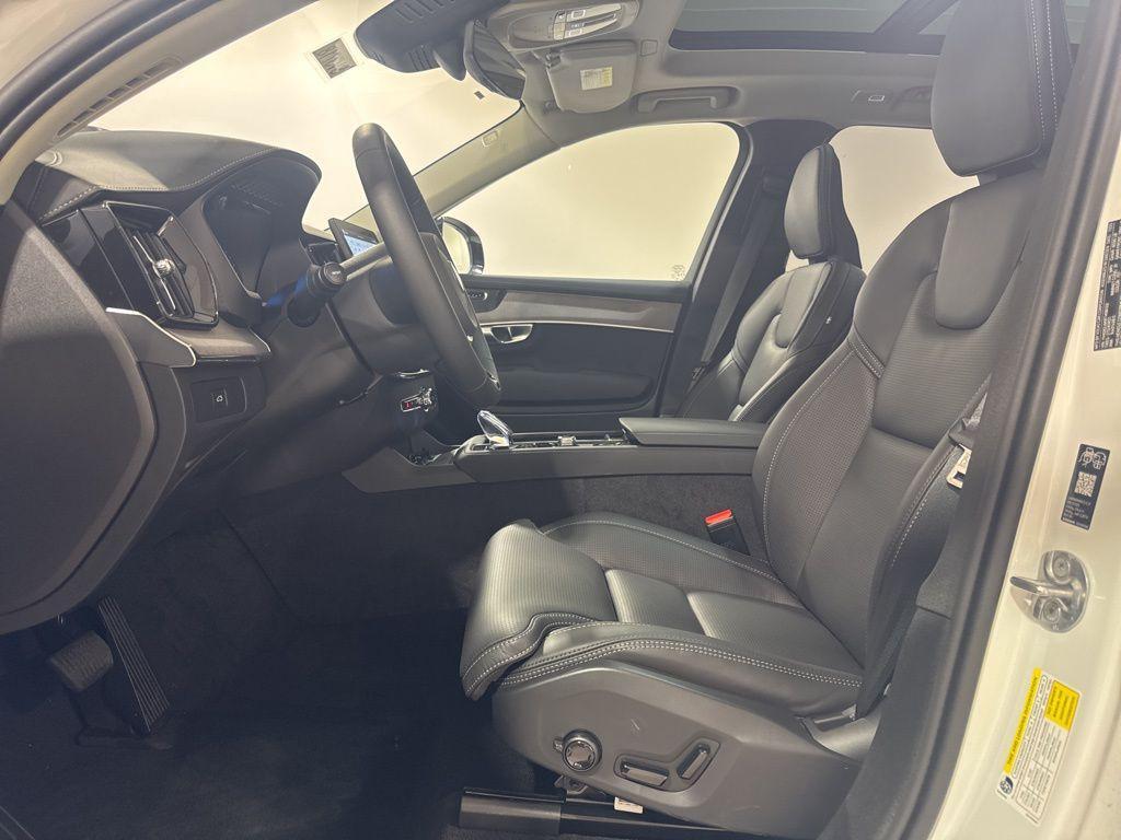 new 2026 Volvo XC90 car, priced at $75,770
