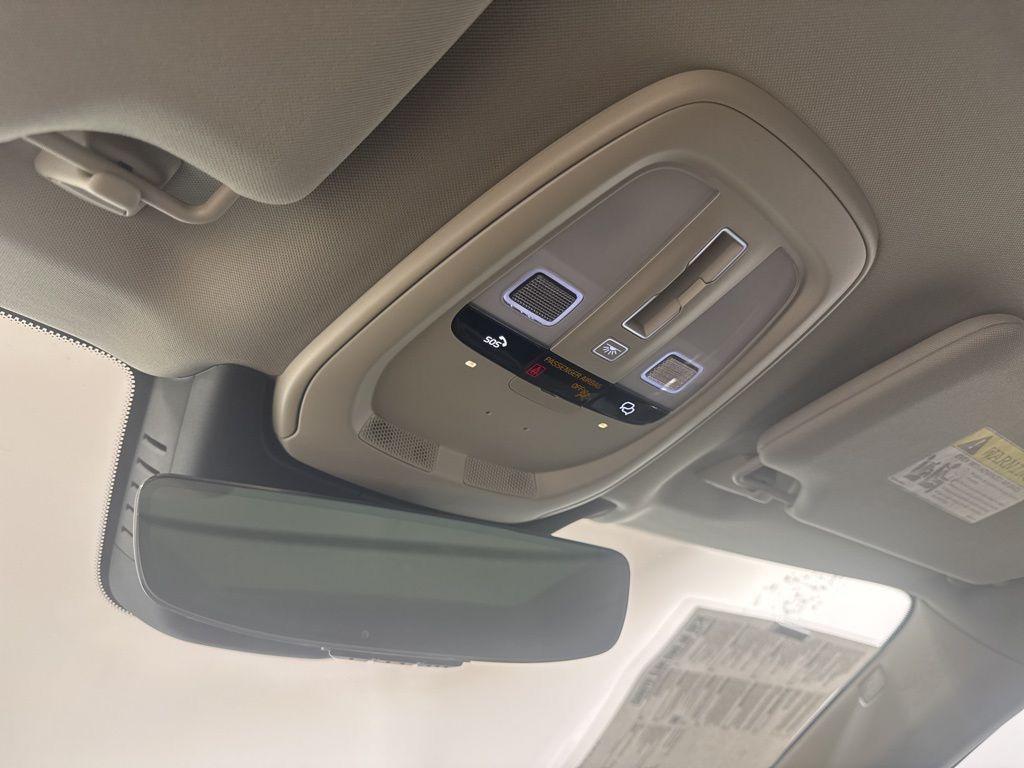 new 2026 Volvo XC90 car, priced at $75,270