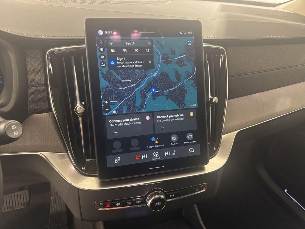 new 2026 Volvo XC90 car, priced at $75,270