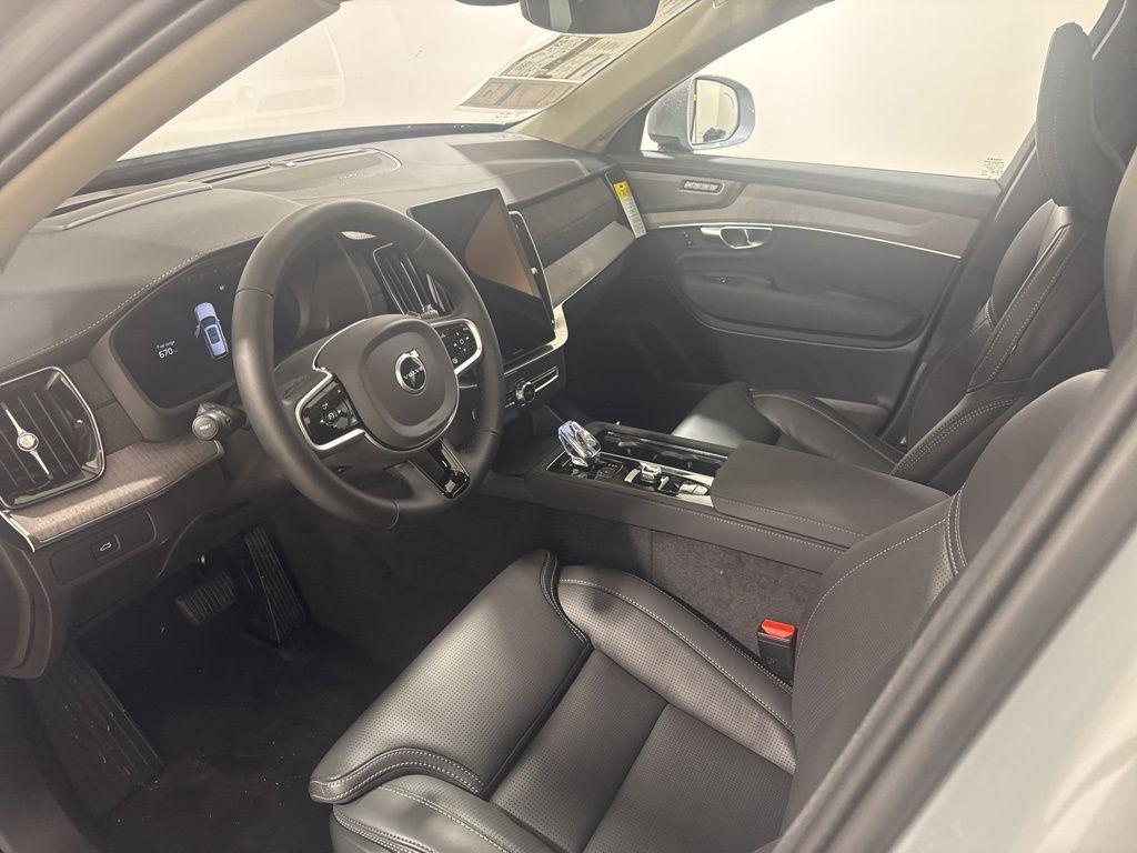 new 2026 Volvo XC90 car, priced at $75,270