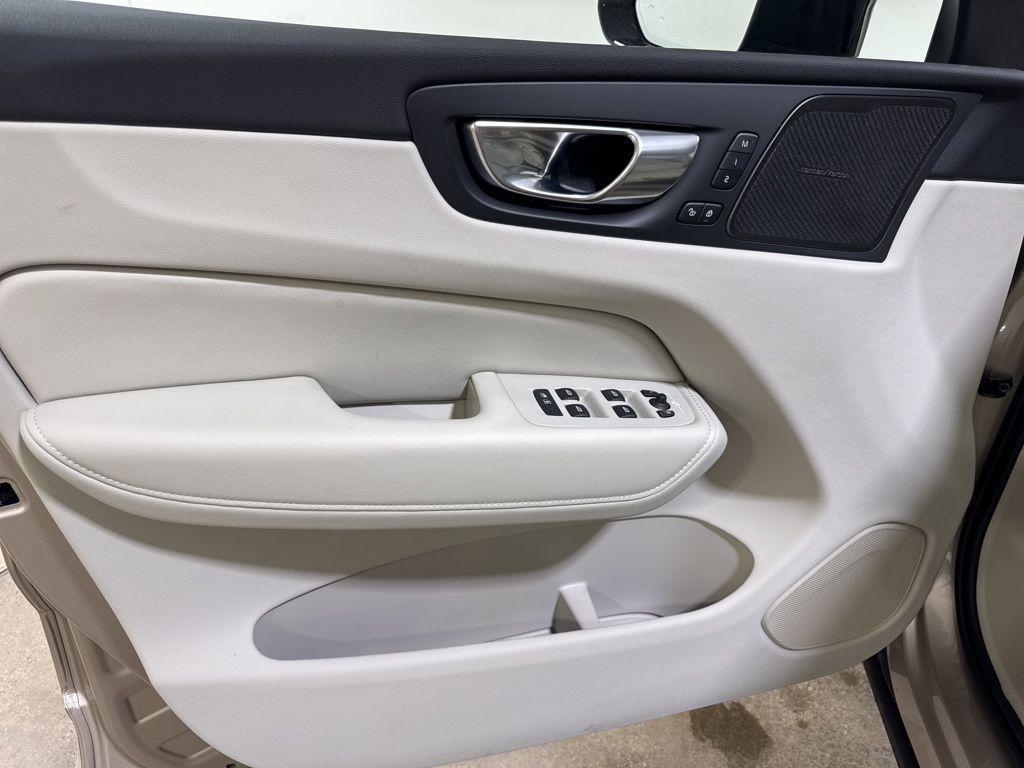 new 2026 Volvo XC60 Plug-In Hybrid car, priced at $75,355