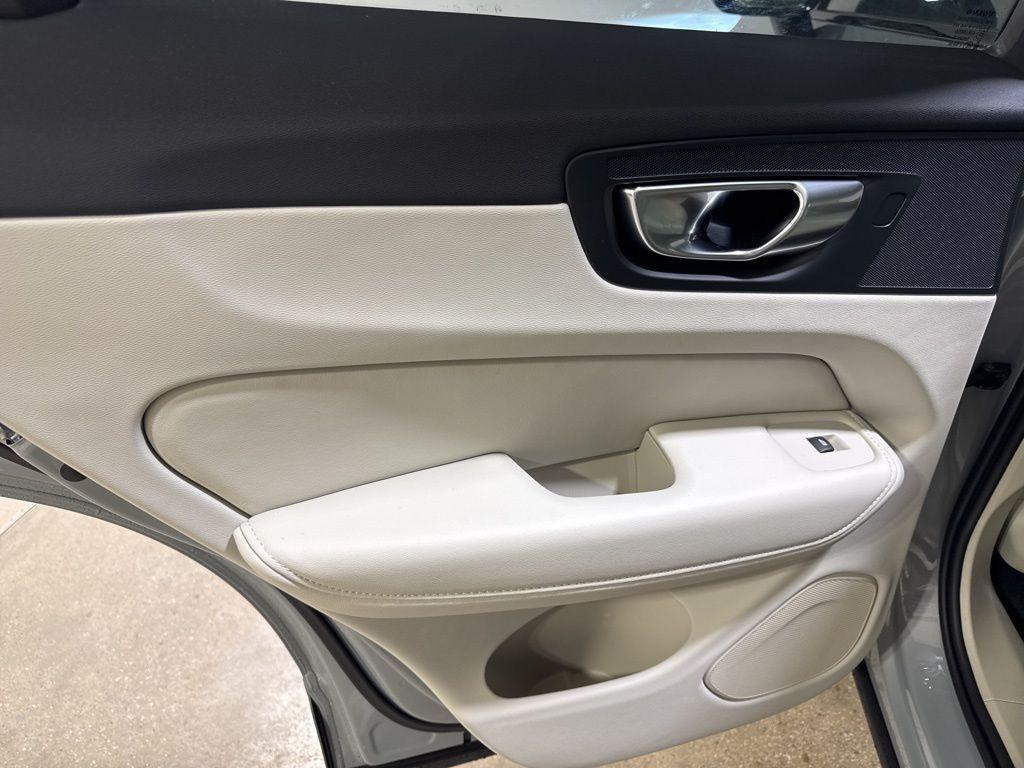 new 2026 Volvo XC60 car, priced at $64,055