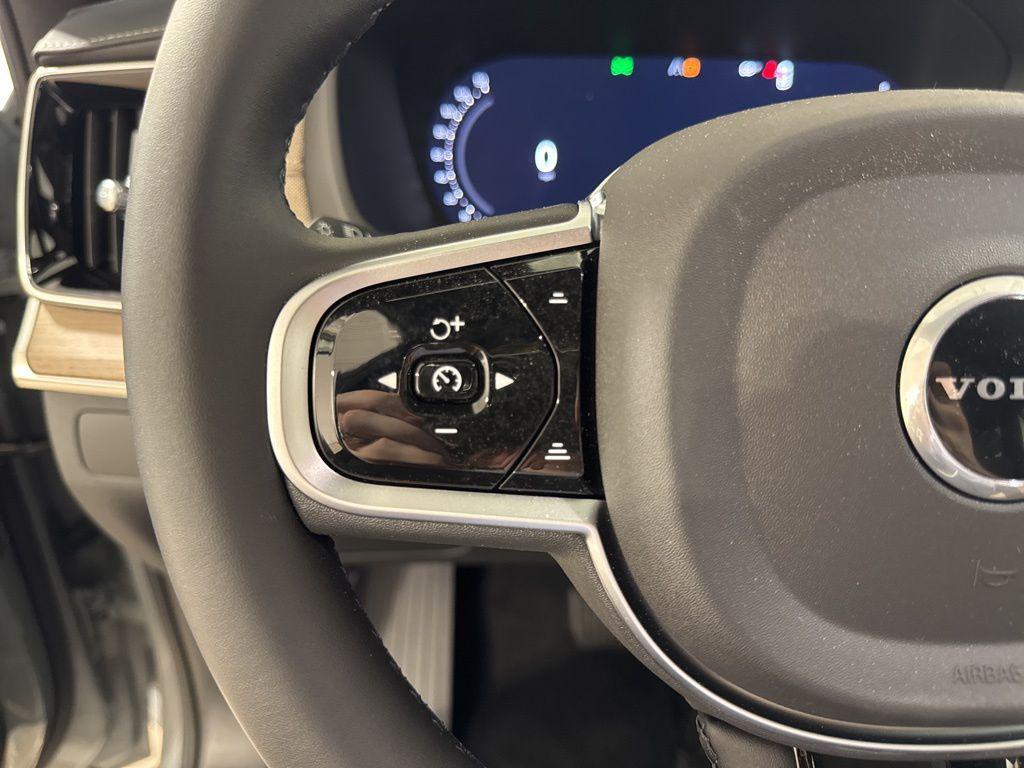 new 2026 Volvo XC90 Plug-In Hybrid car, priced at $81,875
