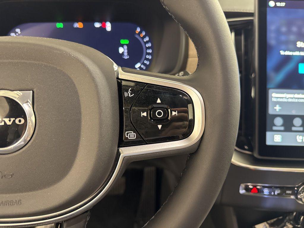 new 2026 Volvo XC90 Plug-In Hybrid car, priced at $81,875