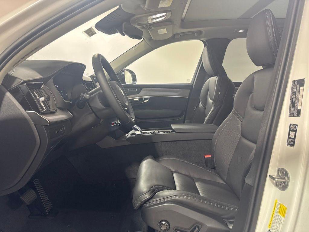 new 2026 Volvo XC90 Plug-In Hybrid car, priced at $85,705