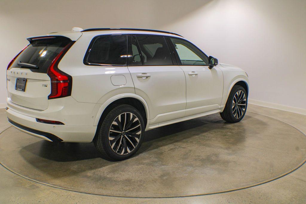 new 2026 Volvo XC90 Plug-In Hybrid car, priced at $85,705