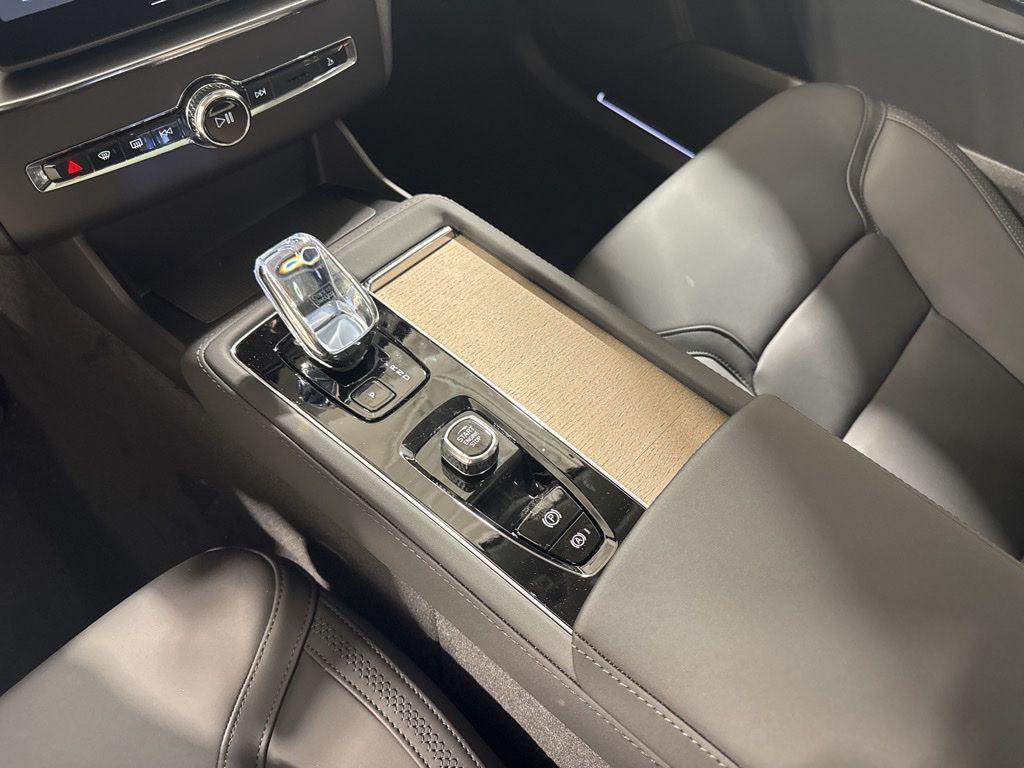 new 2026 Volvo XC90 car, priced at $71,945