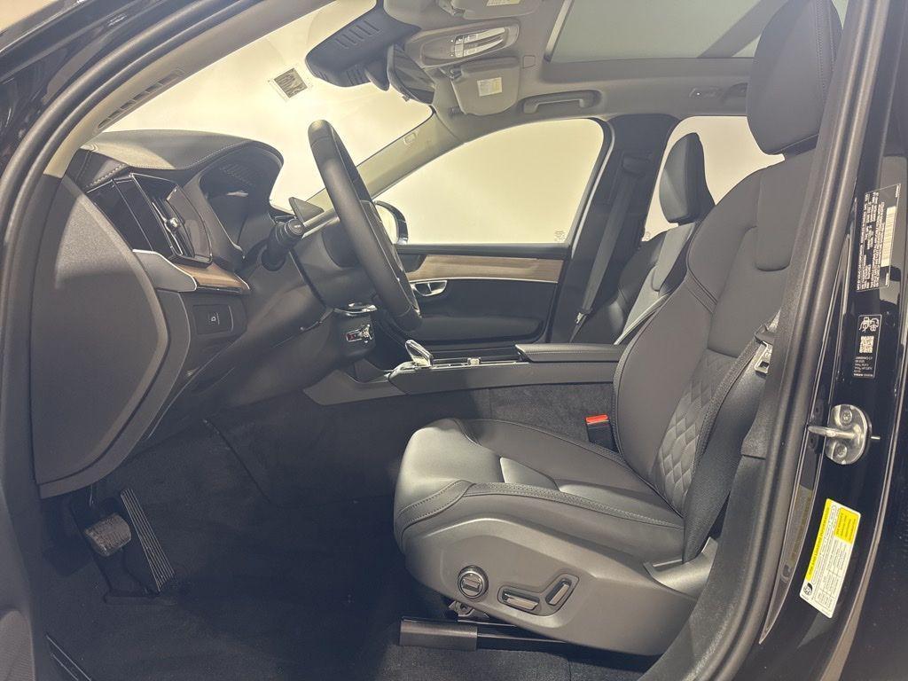 new 2026 Volvo XC90 car, priced at $71,945