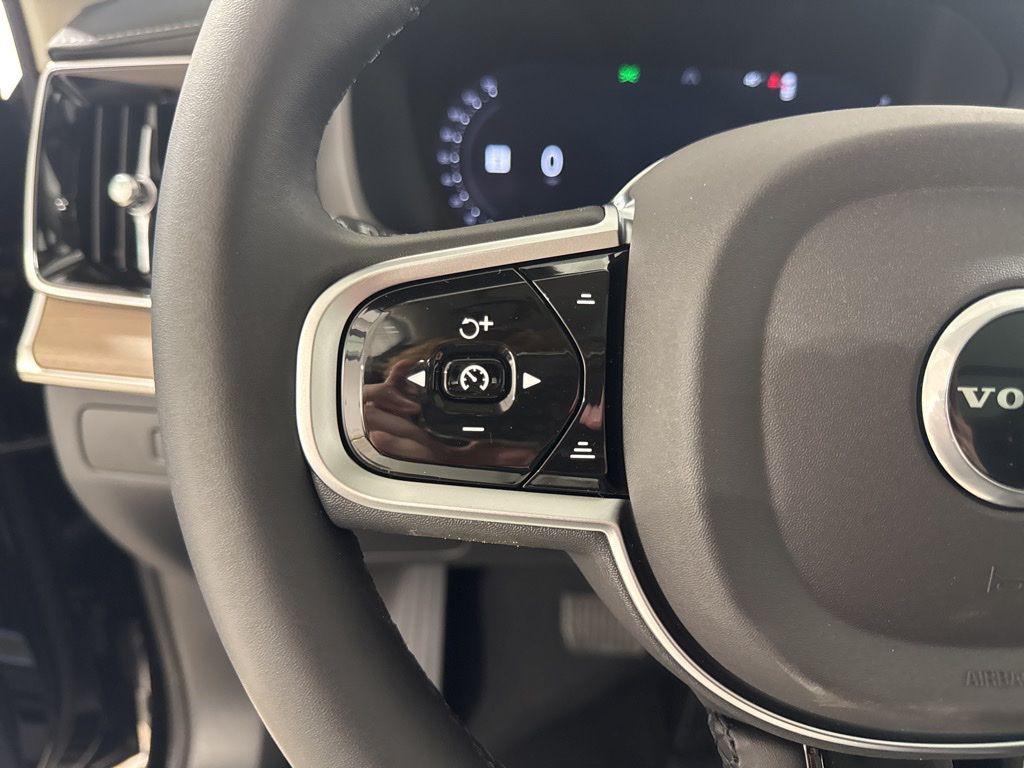 new 2026 Volvo XC90 car, priced at $71,945