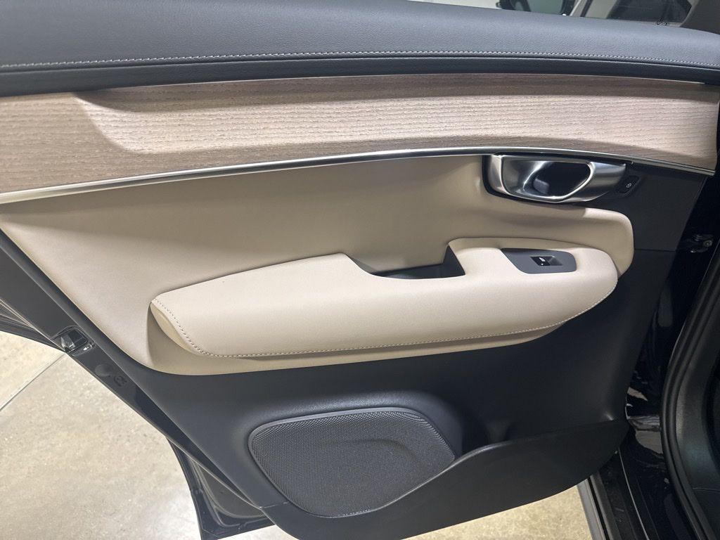 new 2026 Volvo XC90 Plug-In Hybrid car, priced at $81,995