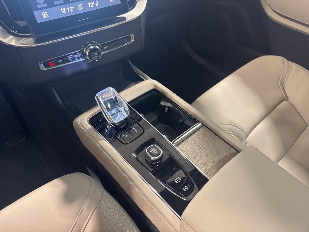 new 2026 Volvo XC90 Plug-In Hybrid car, priced at $81,995